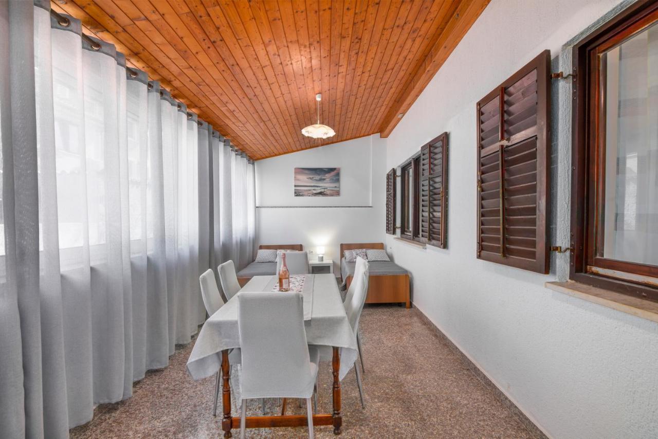 Apartment Palma Pula Exterior photo