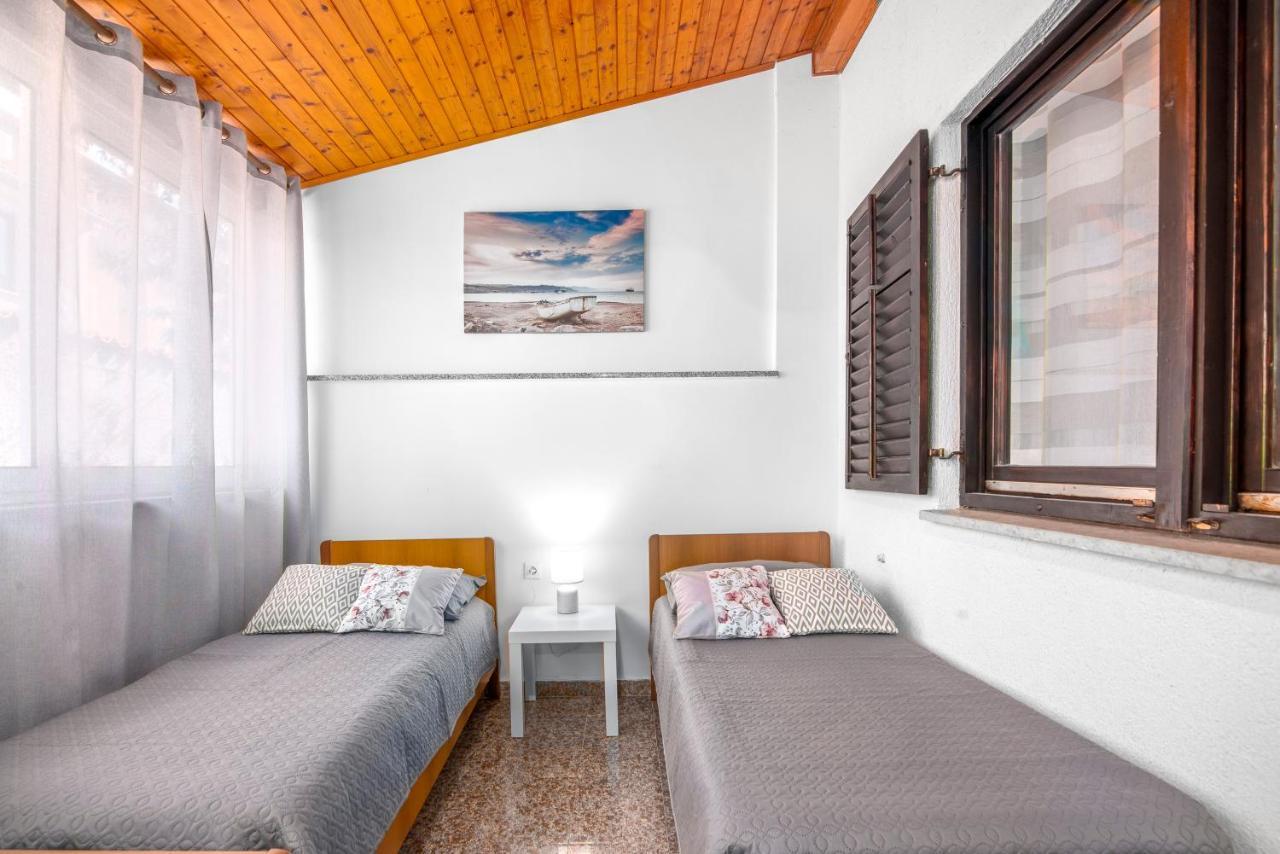 Apartment Palma Pula Exterior photo