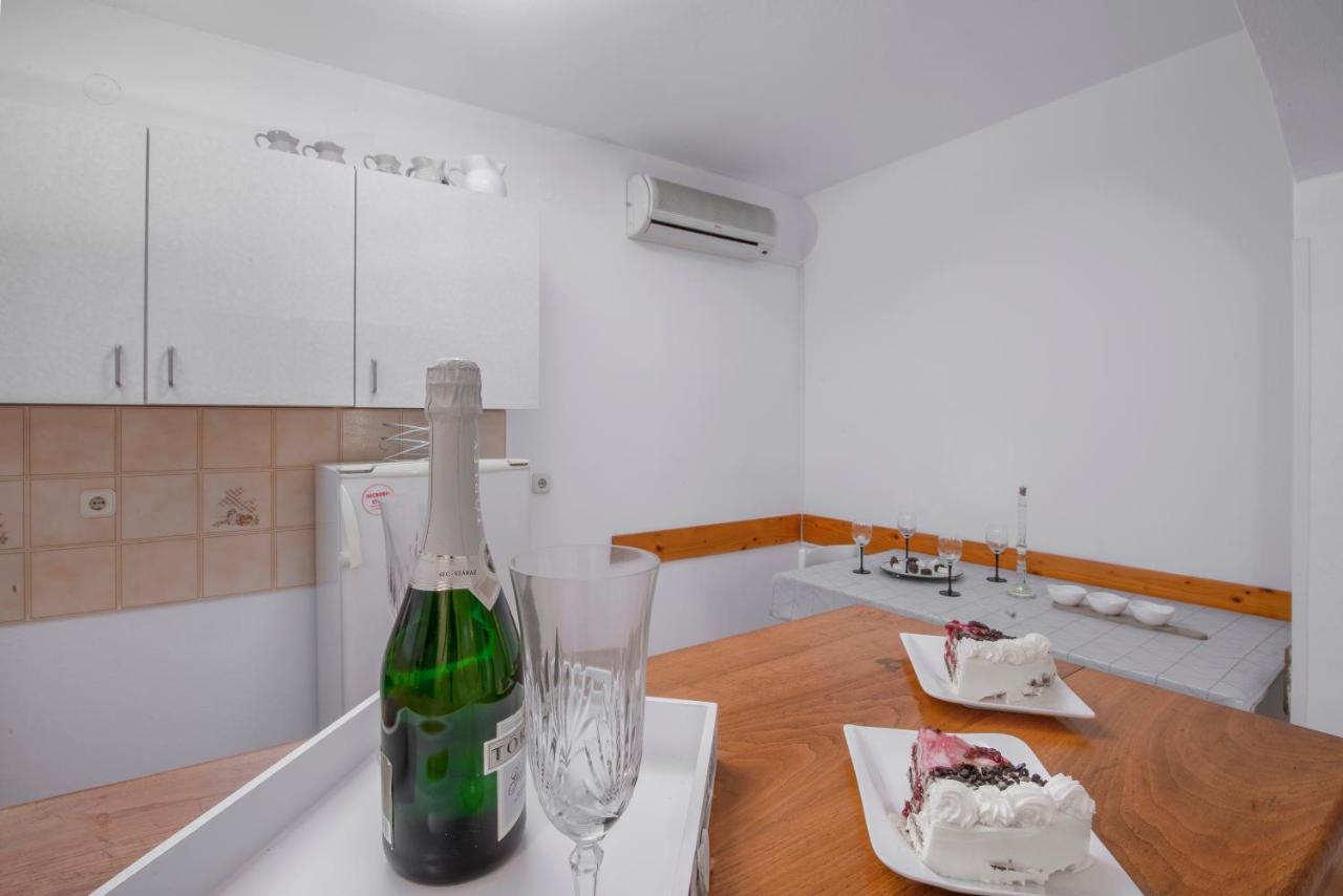 Apartment Palma Pula Exterior photo